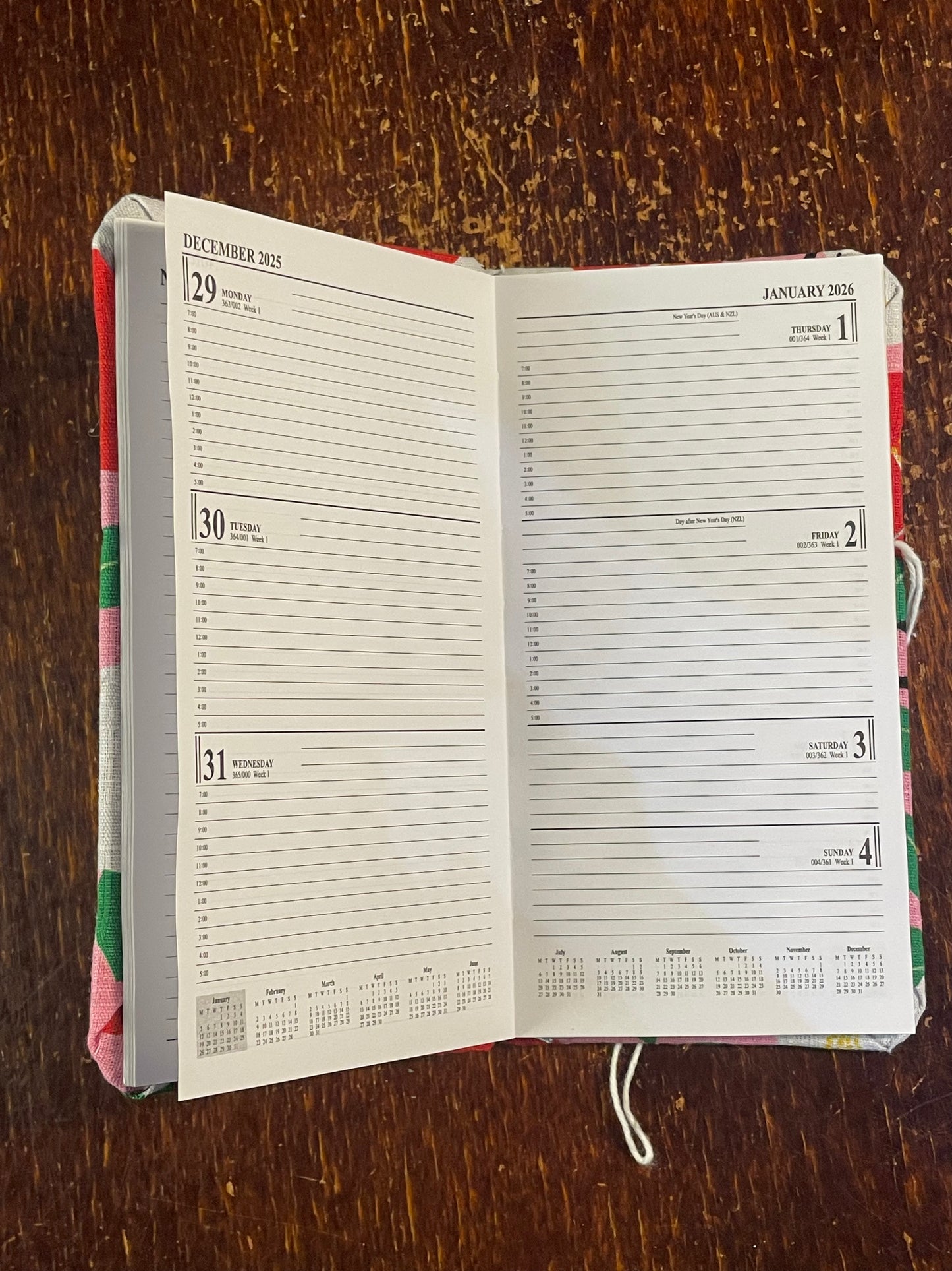 2026 Diary Pocket : Black Cats Playing Red Music