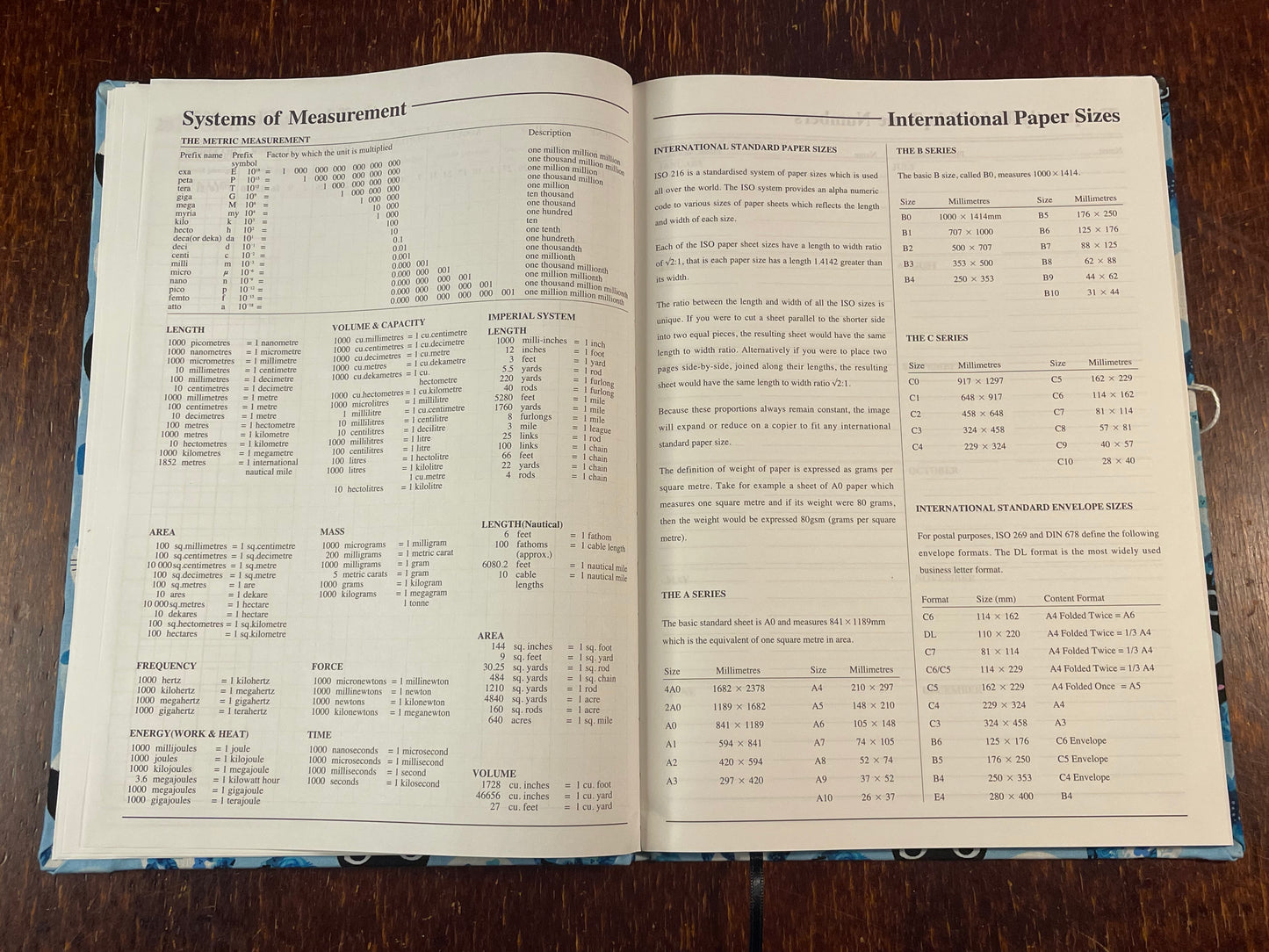 2026 Hardcover Diary A4 Week-to-View : BigCats