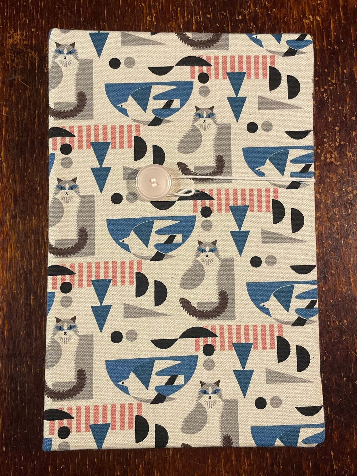 Sketchbook : Retro Finnish Cats