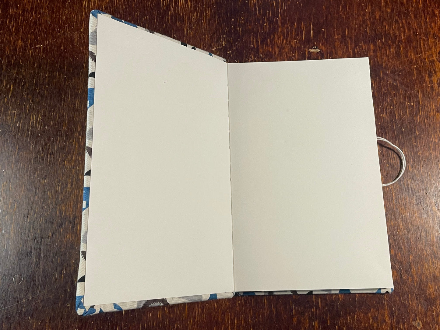 Sketchbook : Retro Finnish Cats