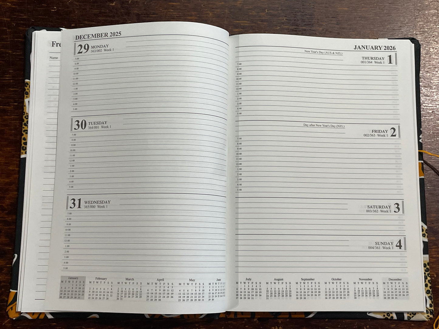 2026 Hardcover Diary A5 Week-to-View : Finnish Cats